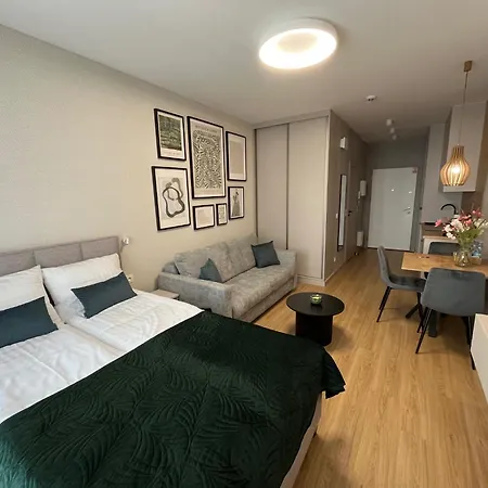 Zurawie Ii Popieluszki Apartment